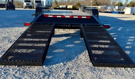 New 2025 Sure-Trac 7x18 (15+3) 15.4K Equipment Trailer
