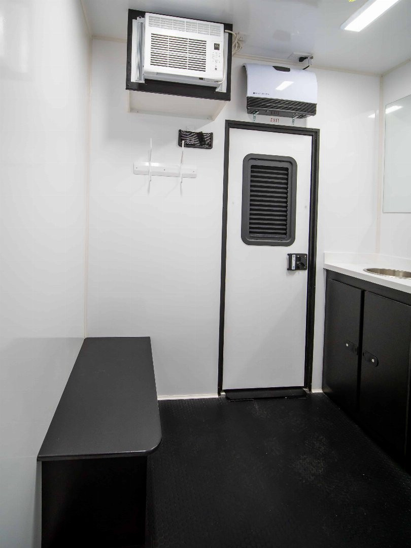 New 2024 ETC 8 Private Rooms with Full Bathroom Bunkhouse Sleeper Trailer