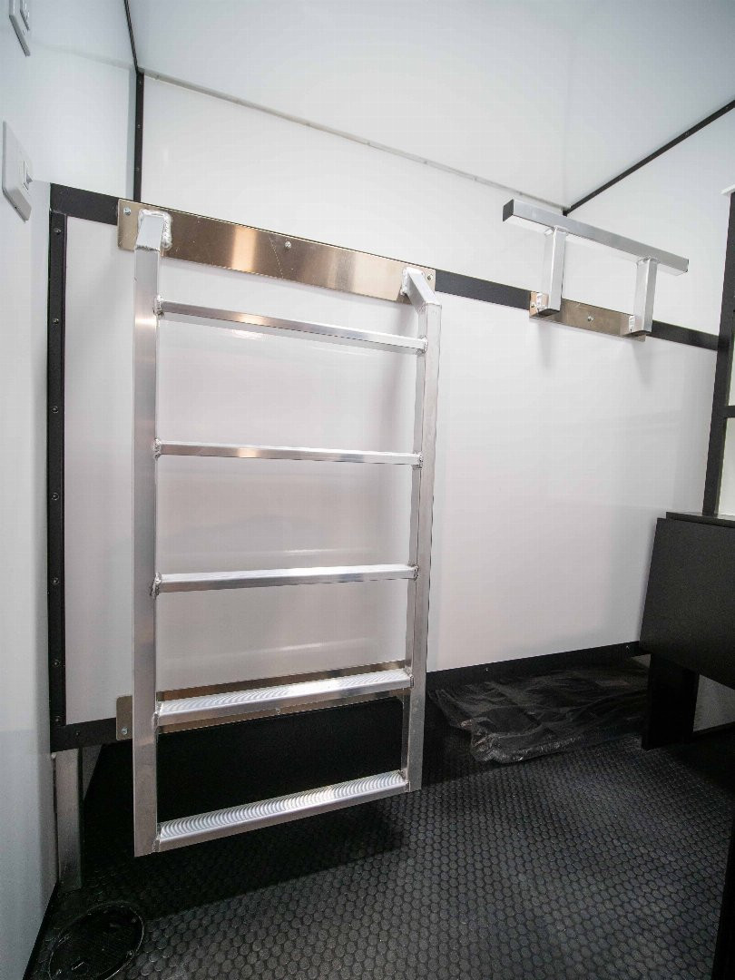 New 2024 ETC 8 Private Rooms with Full Bathroom Bunkhouse Sleeper Trailer
