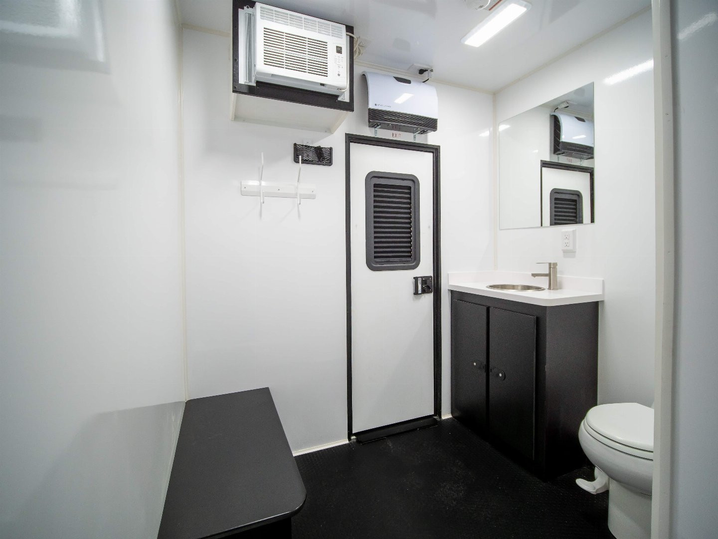 New 2024 ETC 8 Private Rooms with Full Bathroom Bunkhouse Sleeper Trailer