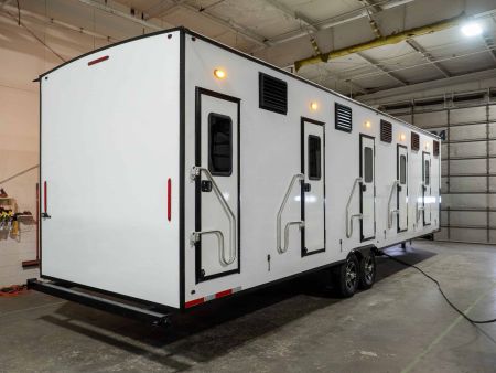 New 2024 ETC 8 Private Rooms with Full Bathroom Bunkhouse Sleeper Trailer
