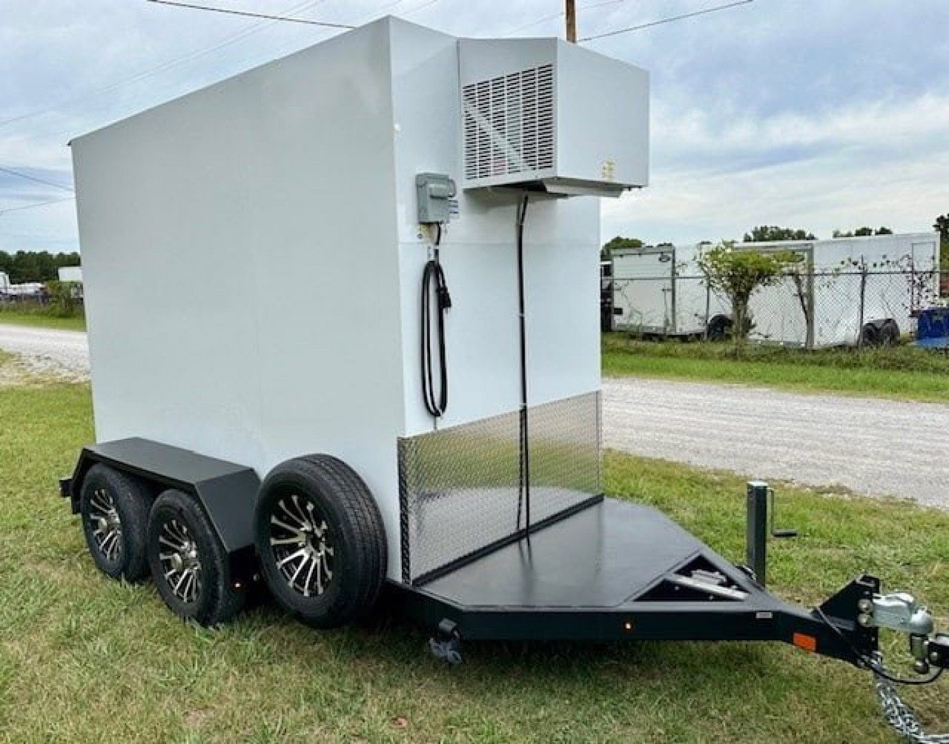 New Leer 5x10 Refrigerator Freezer Trailer
