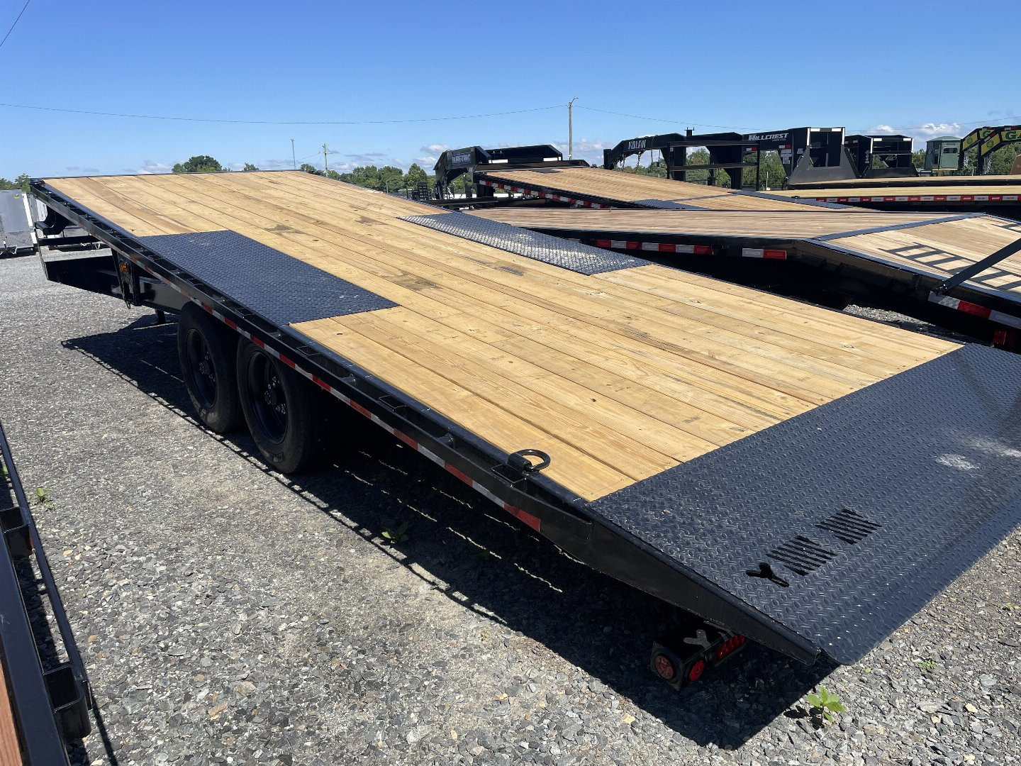 New 2027 Iron Bull power tilt Deckover Trailer-24'