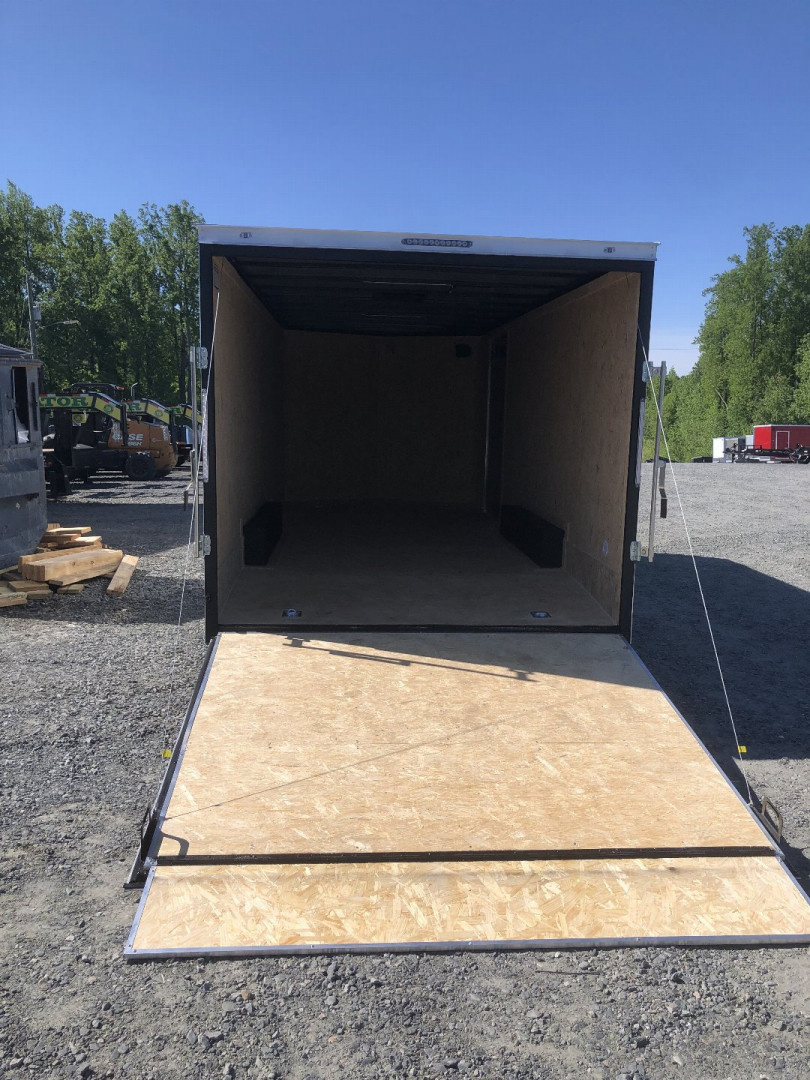 2027 Covered Wagon photo 3