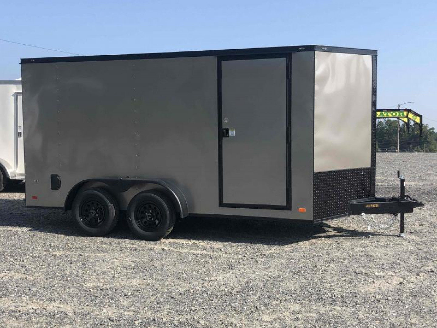 2027 Covered Wagon photo 3