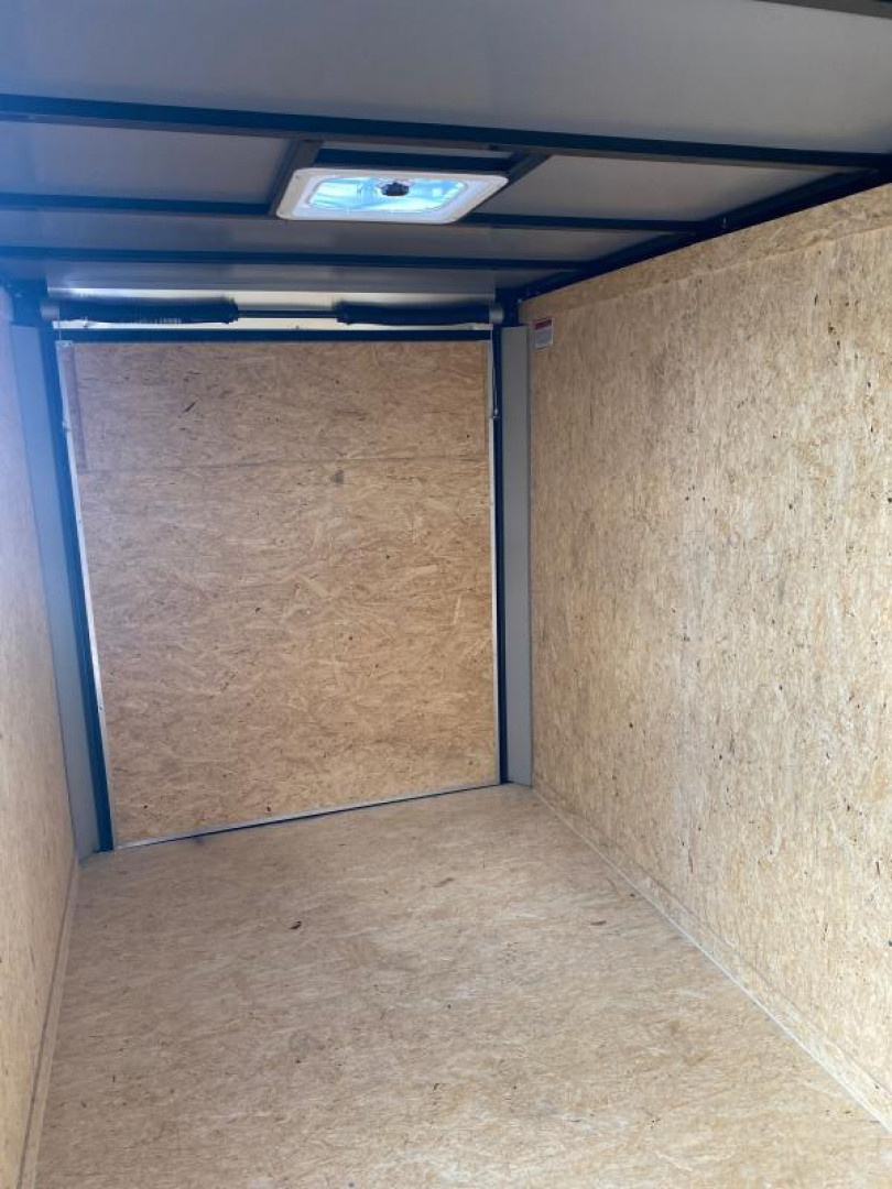 2027 Covered Wagon photo 5