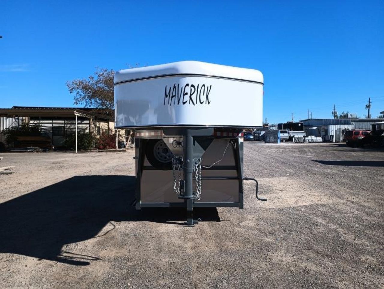 2024 MAVERICK photo 3