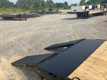 New 2026 MAXXD Gooseneck Trailer | 83" x 24' 18K GVWR