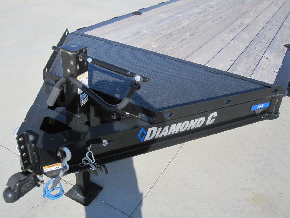 2025 Diamond C photo 2