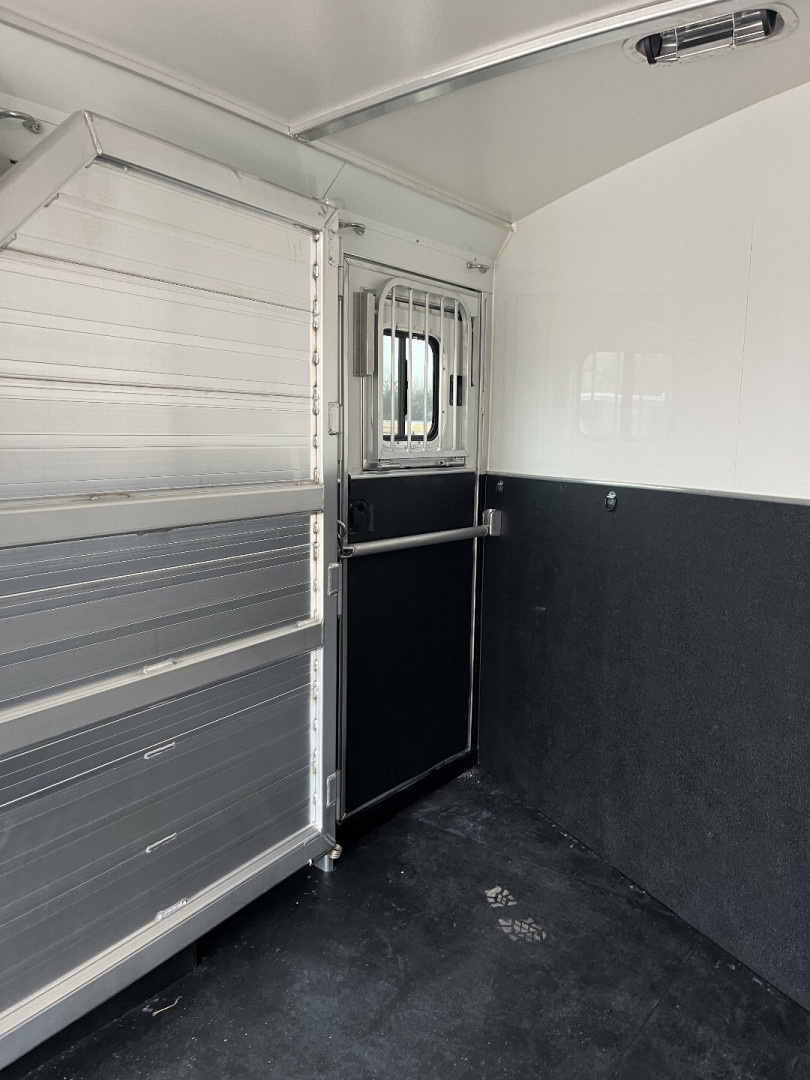 New 2025 Cimarron Norstar 3 Horse Bumper Pull