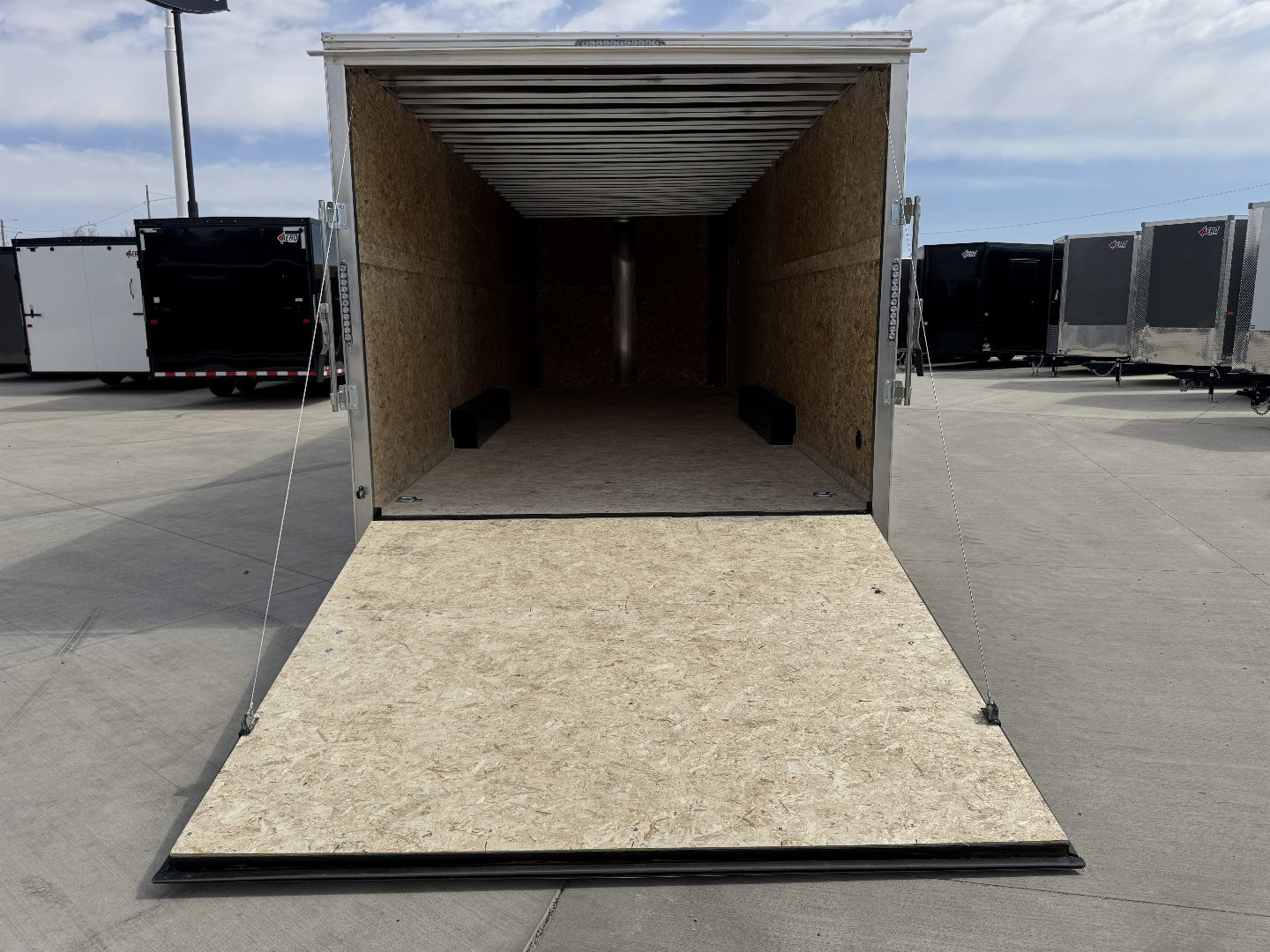 New NEW 2027 Bighorn R&M 8.5x24 +2V SUPERIOR QUALITY 10K Enclosed 7 ft Cargo Trailer Car Hauler