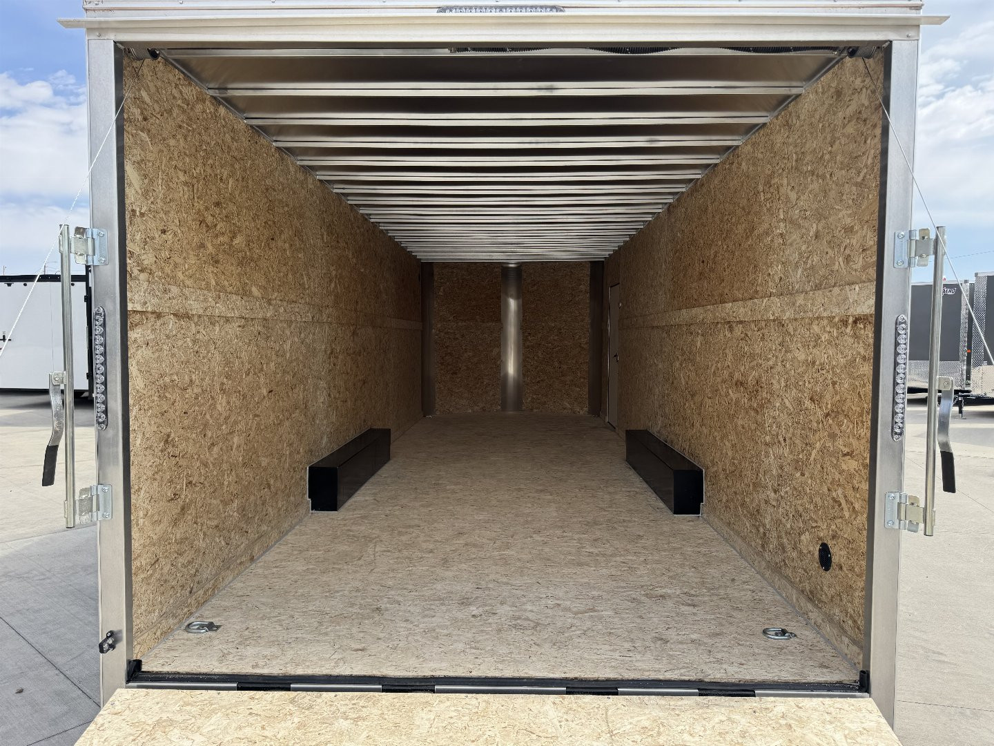 New NEW 2027 Bighorn R&M 8.5x24 +2V SUPERIOR QUALITY 10K Enclosed 7 ft Cargo Trailer Car Hauler