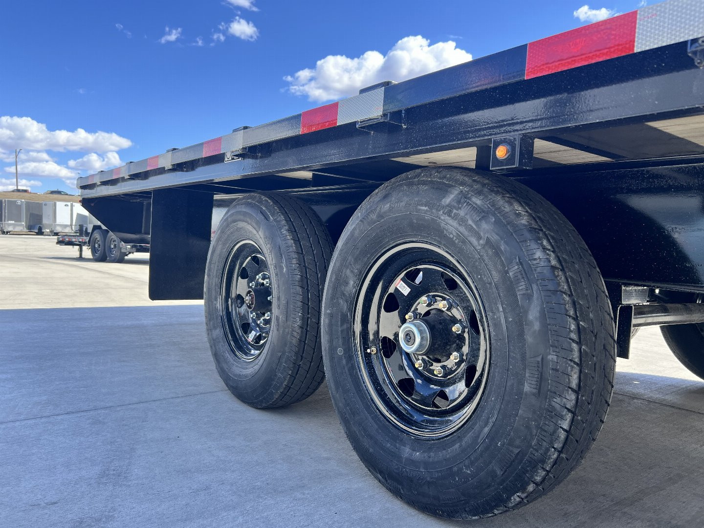 New 2027 H&H Trailers H-SD0F24-140 24' Deckover 14K Flatbed Trailer