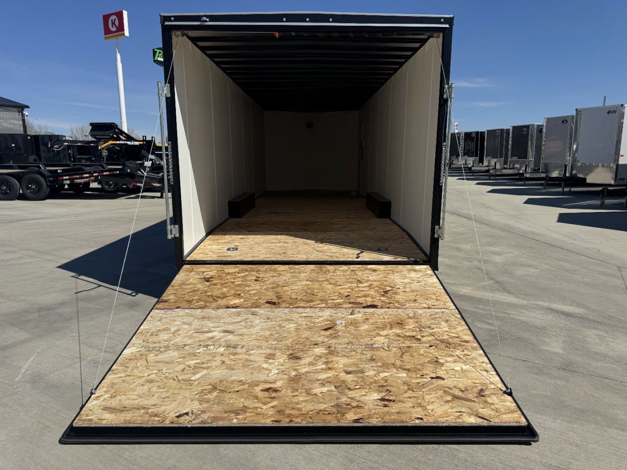 New 2025 AERO 8.5x26 Aero Cargo / Enclosed Trailer