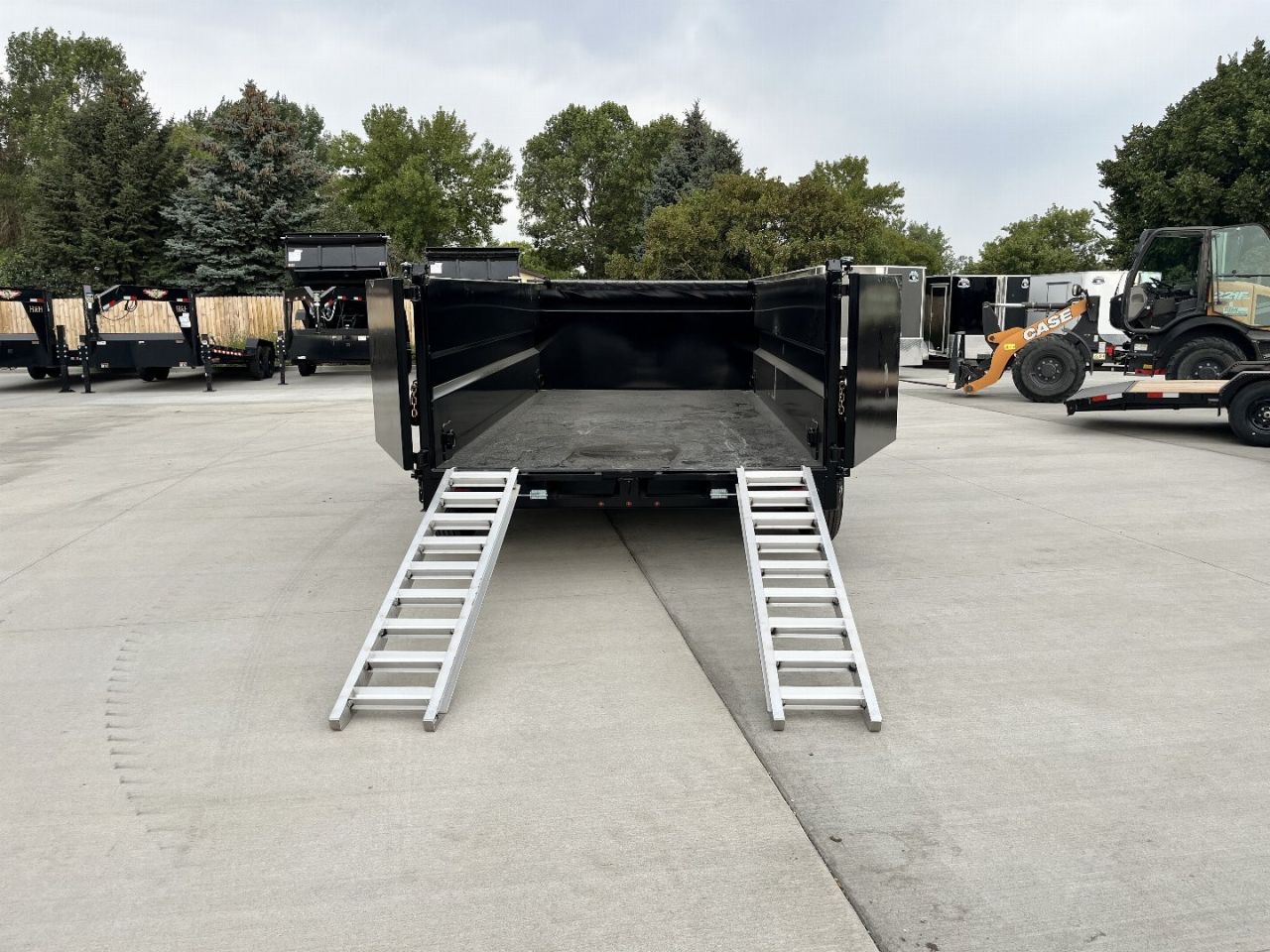 New NEW 2025 Southland 14ft Hydraulic Jack HIGH SIDE Low Profile Dump Trailer 2-7000 lb axles = 14K with Ramps and TARP
