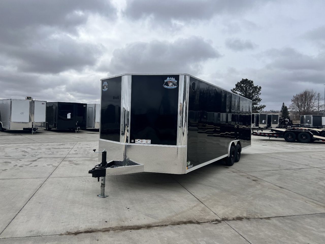 New 2025 Bighorn R&M 8.5x24 + 2’V Nose Rear Ramp Enclosed Cargo Trailer Car Hauler