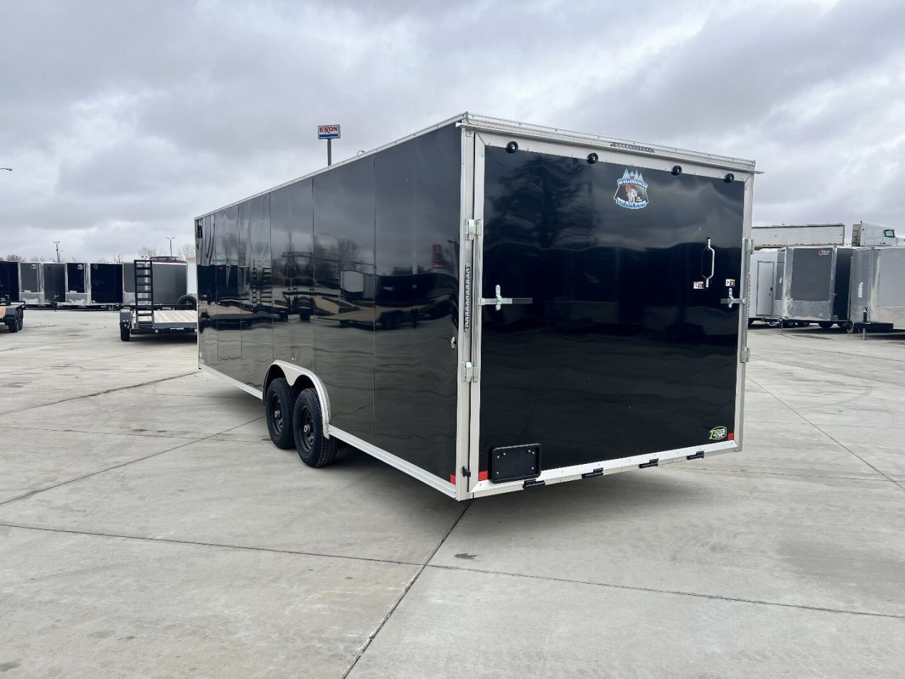 New 2025 Bighorn R&M 8.5x24 + 2’V Nose Rear Ramp Enclosed Cargo Trailer Car Hauler