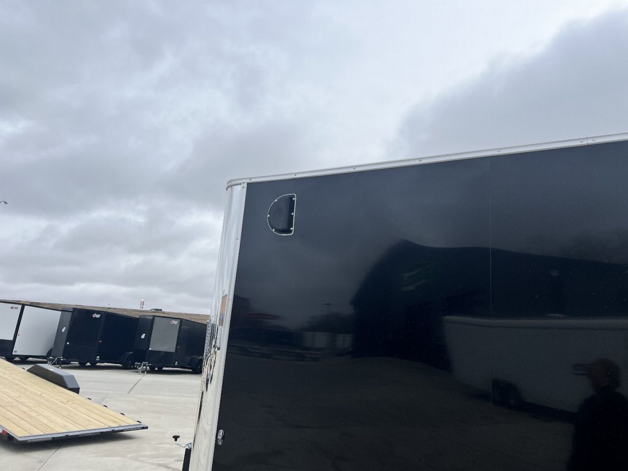 New 2025 Bighorn R&M 8.5x24 + 2’V Nose Rear Ramp Enclosed Cargo Trailer Car Hauler