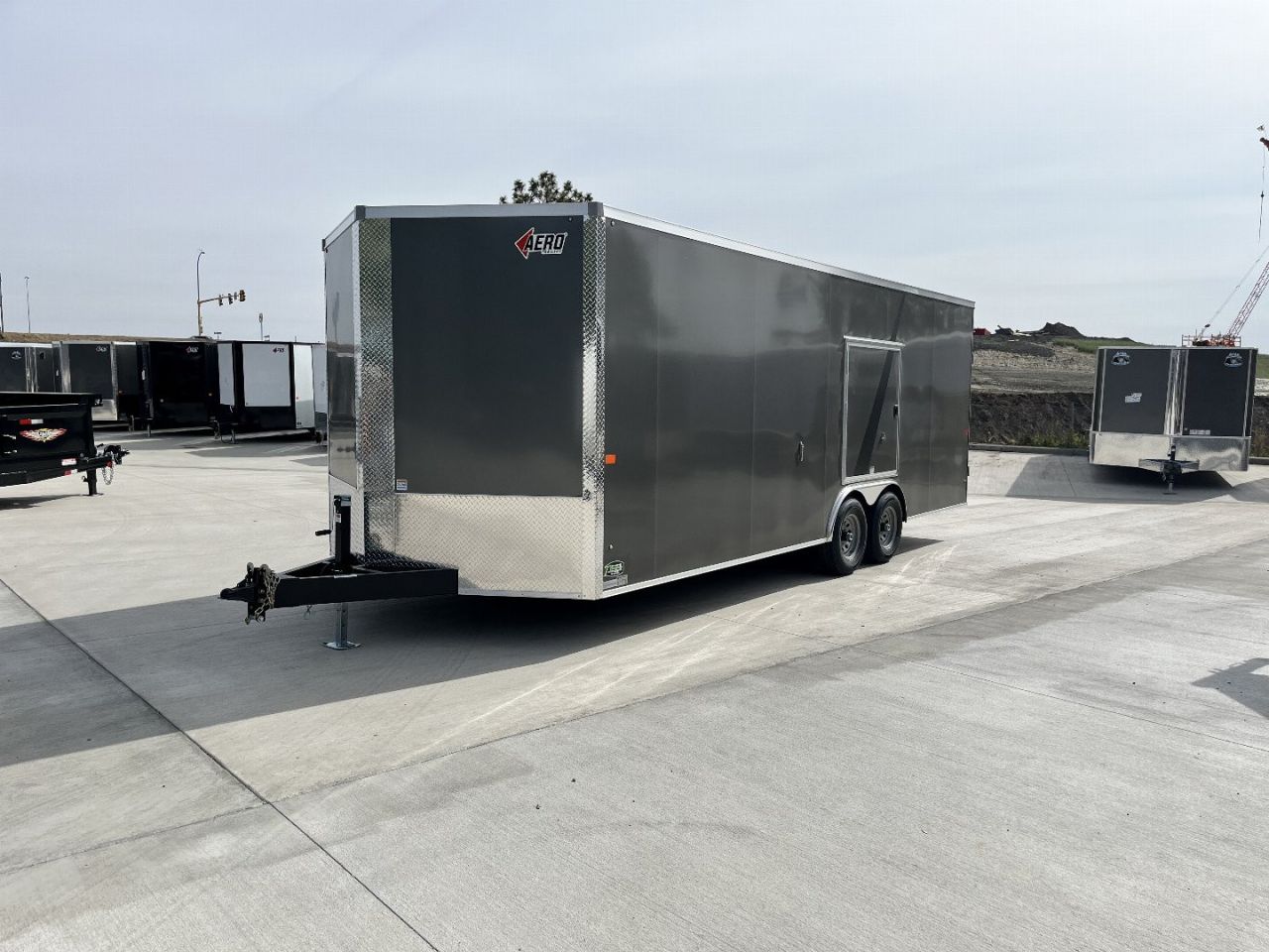 2027 AERO photo 2