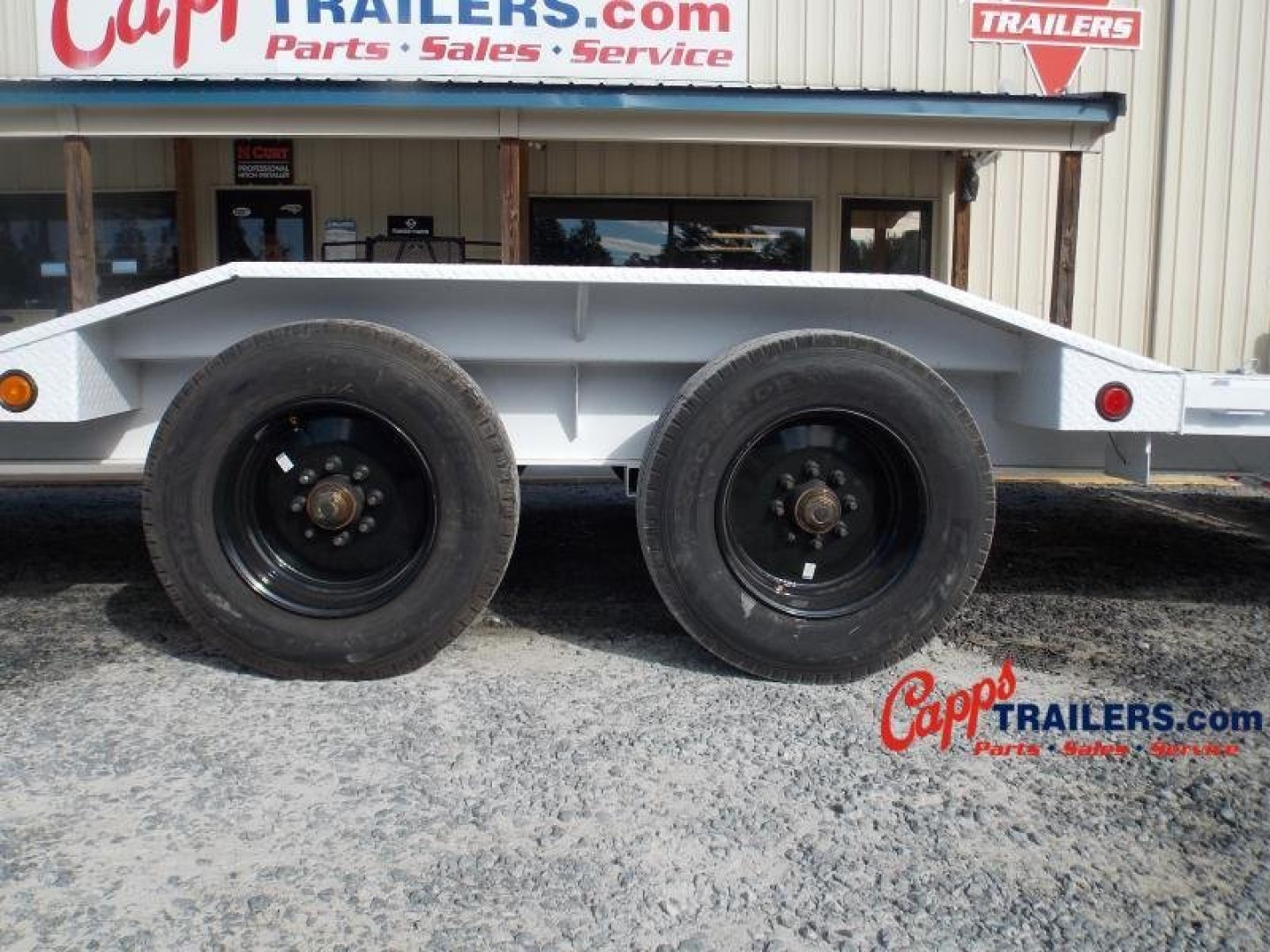 New 2022 PJ TRAILERS PJ H7P24S2BT53-DR04-JA06-LT05-TB04-BWPF Equipment Trailer