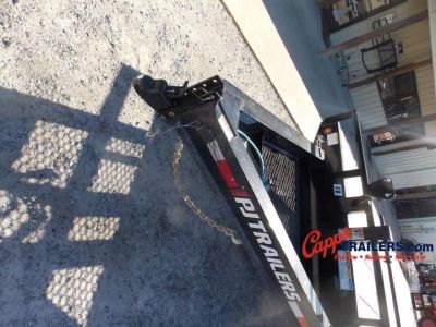 New 2024 PJ TRAILERS PJ F8J2672BSBK Deckover Trailer