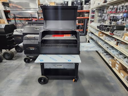 New 2025 YODER YS640 PELLET SMOKER BBQ