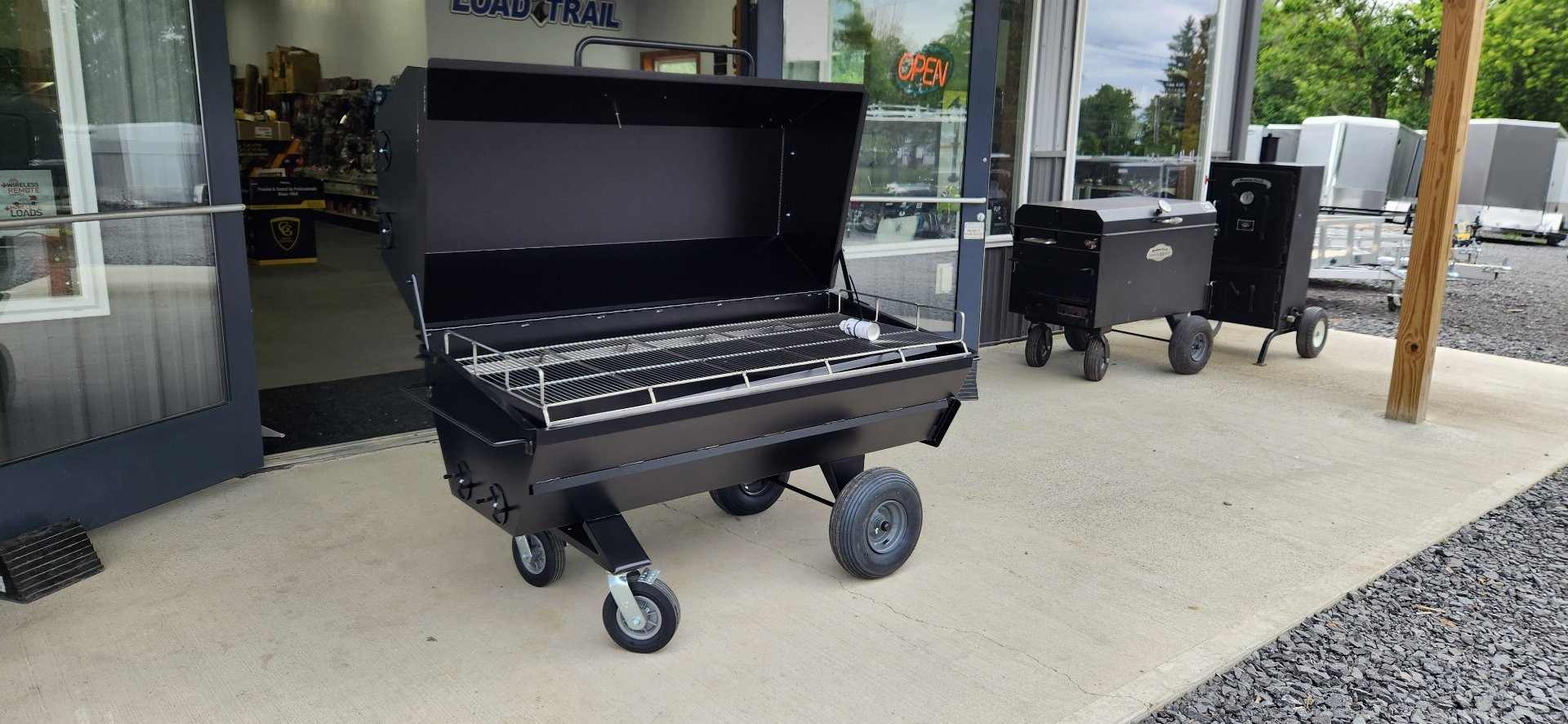 New 2025 Meadow Creek MCW PR60-CPO Pig Roaster
