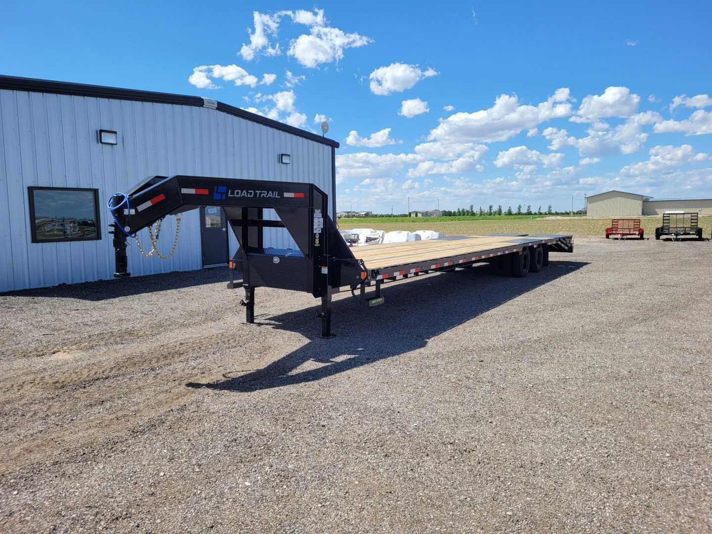 New 2025 Load Trail 102"x40' Gooseneck Low-Pro Deckover Trailer