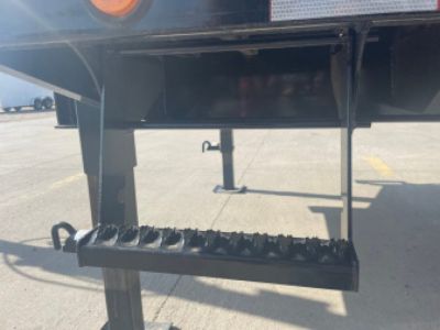 New 2025 PJ Trailers LD402 Flatbed Trailer