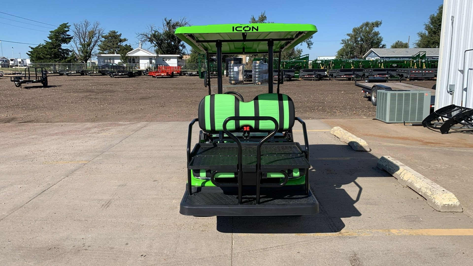 New 2023 Icon Trailers i40 Golf Cart