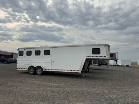 Used 2007 Kiefer Built 4H Genesis GN Horse Trailer
