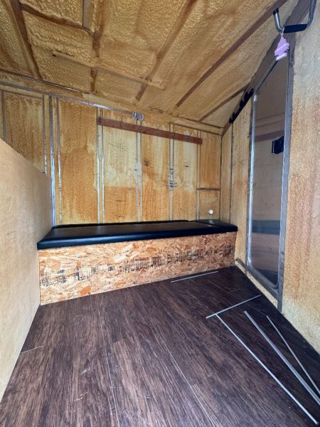 Used 2007 Kiefer Built 4H Genesis GN Horse Trailer