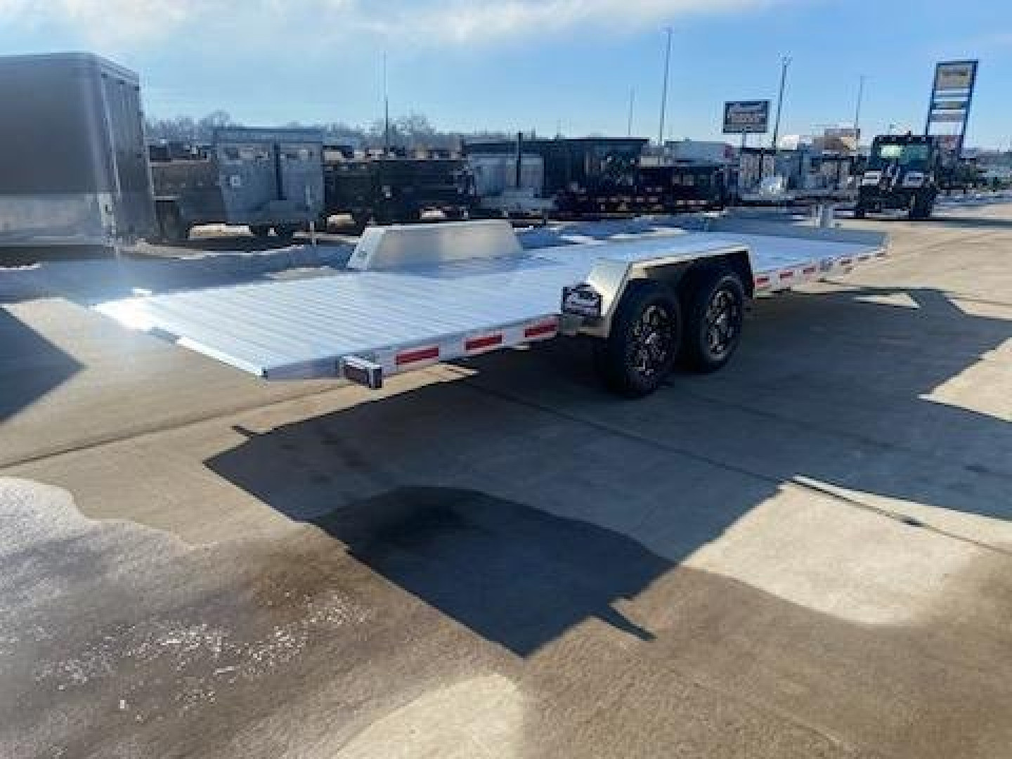 7×24 Tilt Trailer photo 4