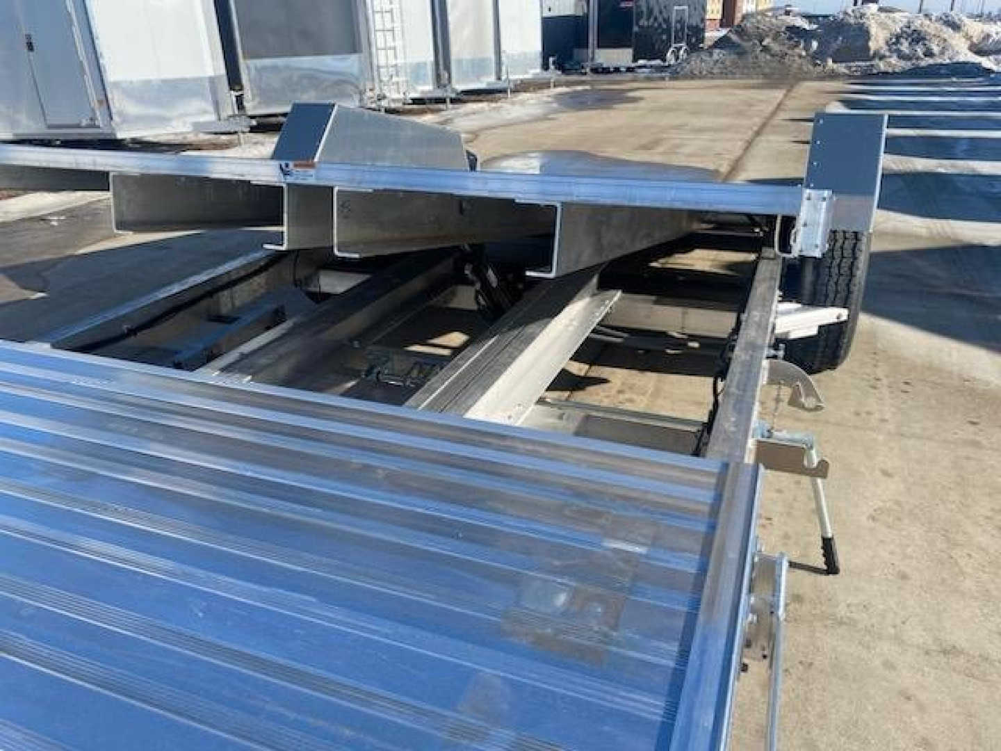 7×24 Tilt Trailer photo 9