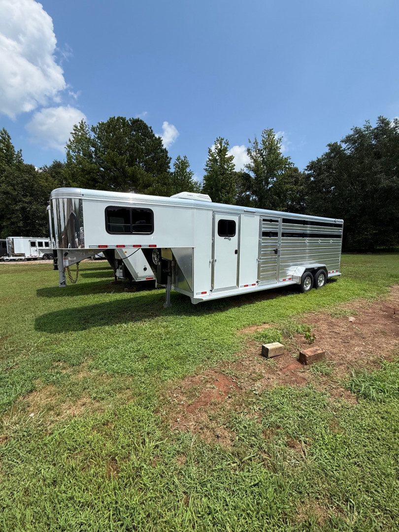 New 2026 Cimarron Trailers Lonestar Stock Combo 24' Horse Trailer