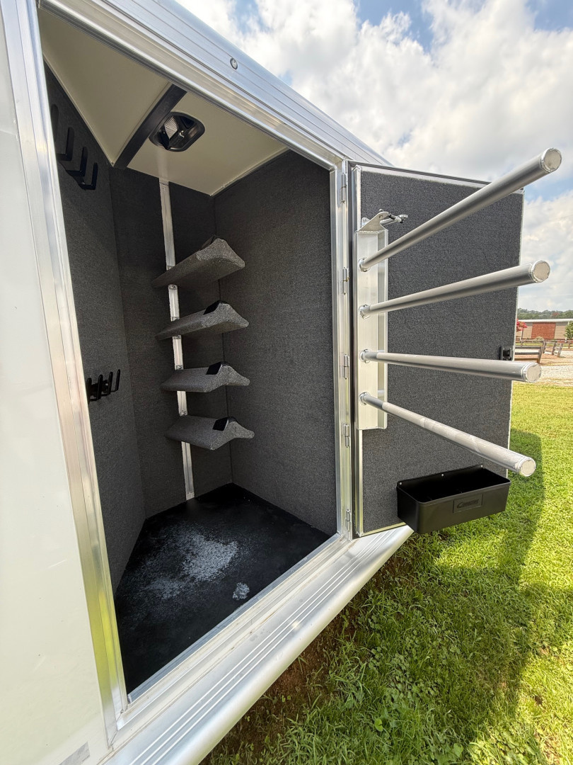 New 2026 Cimarron Trailers Lonestar Stock Combo 24' Horse Trailer