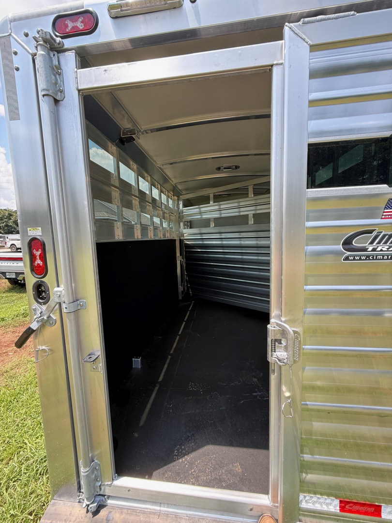New 2026 Cimarron Trailers Lonestar Stock Combo 24' Horse Trailer