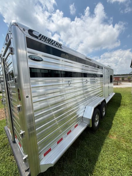 New 2026 Cimarron Trailers Lonestar Stock Combo 24' Horse Trailer