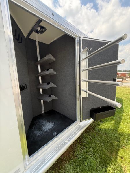 New 2026 Cimarron Trailers Lonestar Stock Combo 24' Horse Trailer