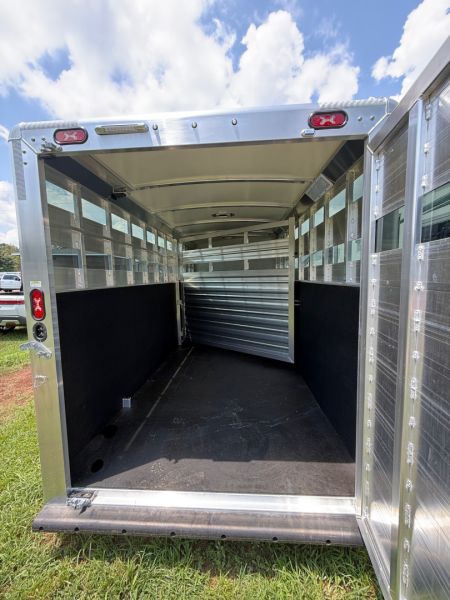 New 2026 Cimarron Trailers Lonestar Stock Combo 24' Horse Trailer