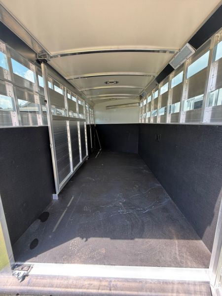 New 2026 Cimarron Trailers Lonestar Stock Combo 24' Horse Trailer