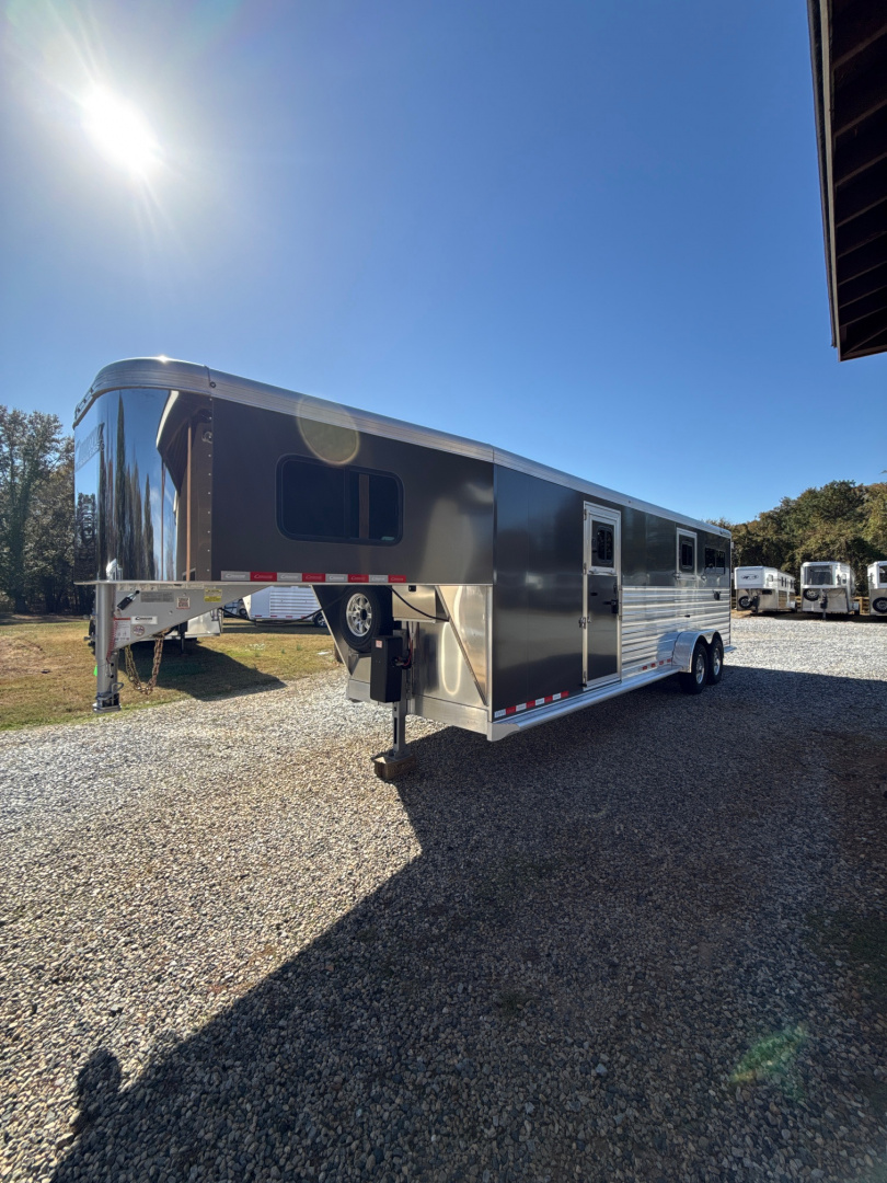 New 2026 Cimarron Trailers Norstar 2+1 Horse Trailer