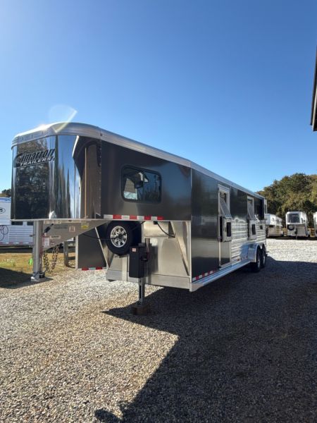 New 2026 Cimarron Trailers Norstar 2+1 Horse Trailer
