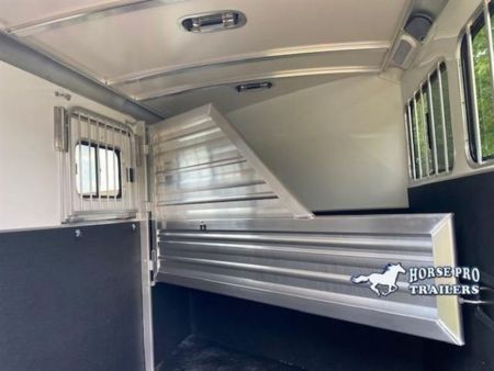 New 2026 CIMARRON TRAILERS Norstar 2 Horse Slant Load w/ Rear Tack
