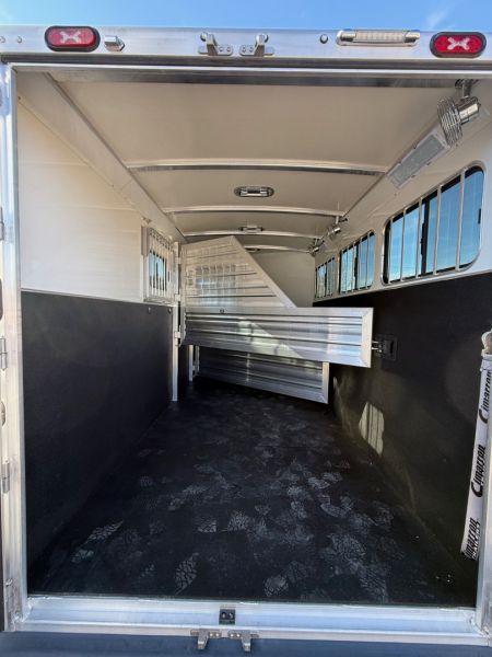 New 2026 Cimarron Trailers Norstar 3 Horse R.T.G Gooseneck