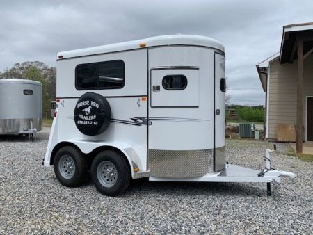 New 2026 Bee 2 Horse Straight Load BP Horse Trailer