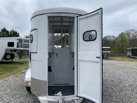 New 2026 Bee 2 Horse Straight Load BP Horse Trailer