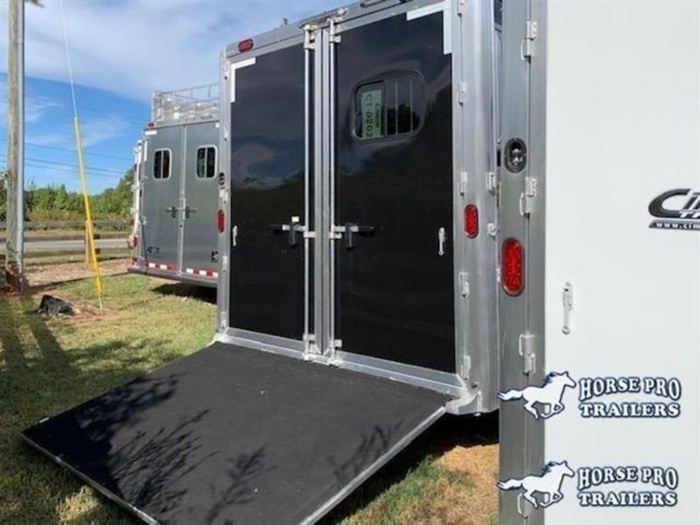 New 2027 Cimarron Trailers 3 Horse 13'6 Outback LQ Horse Trailer