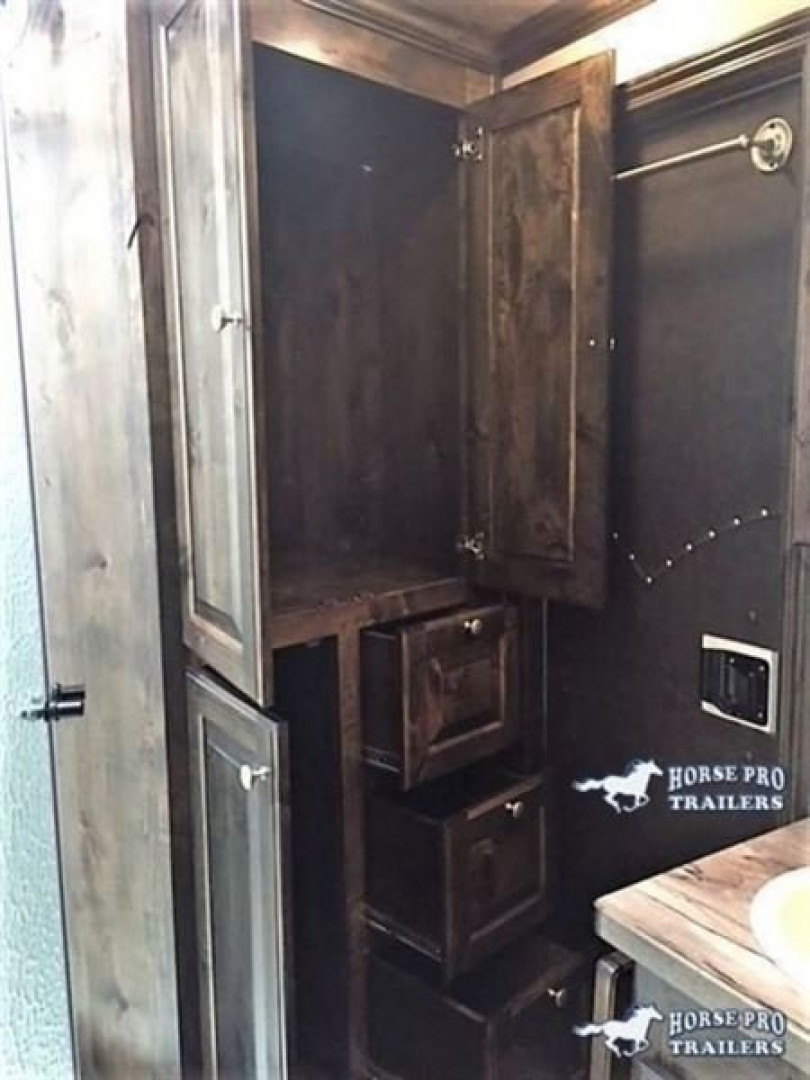 New 2027 Cimarron Trailers 3 Horse 13'6 Outback LQ Horse Trailer