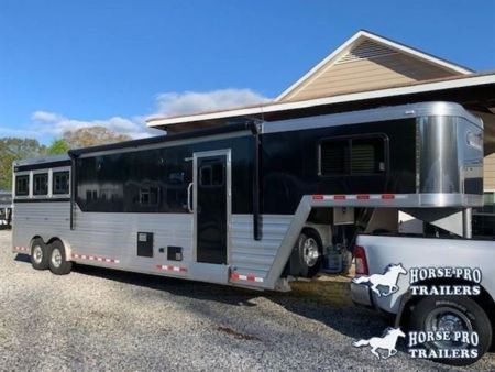 New 2027 Cimarron Trailers 3 Horse 13'6 Outback LQ Horse Trailer